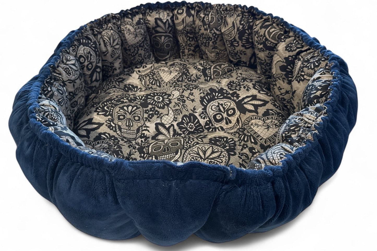 Darkly Delicate GRAY LARGE Nest Bed