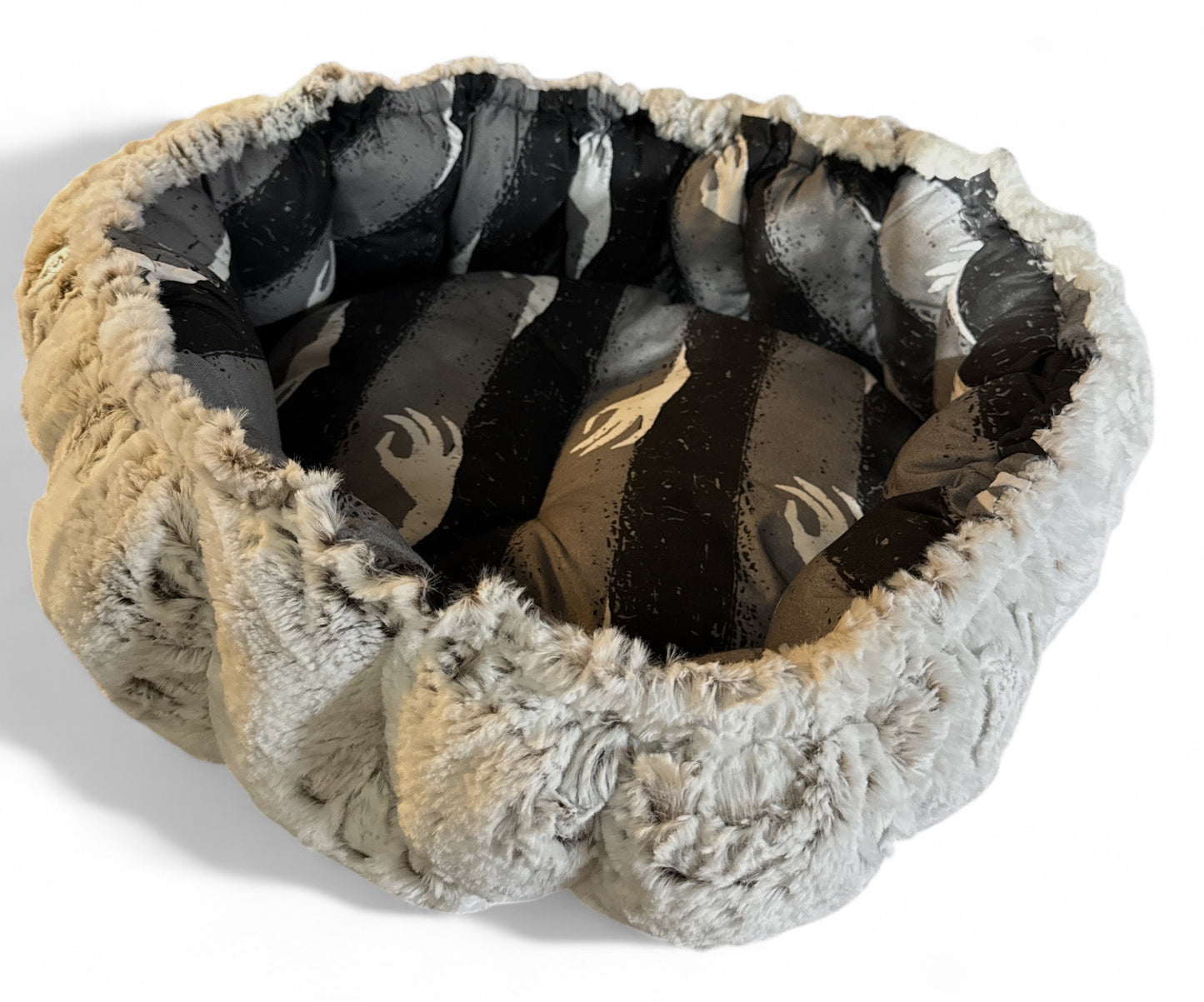Handsy Nest Bed