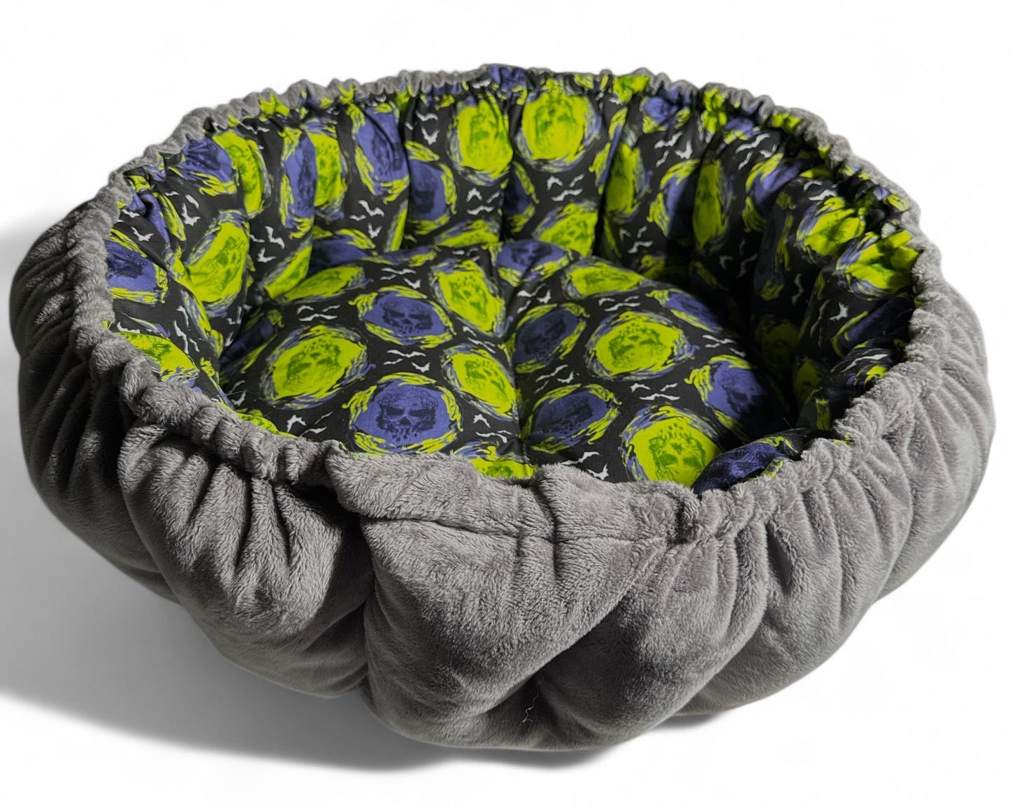 Haunted Skulls Nest Bed