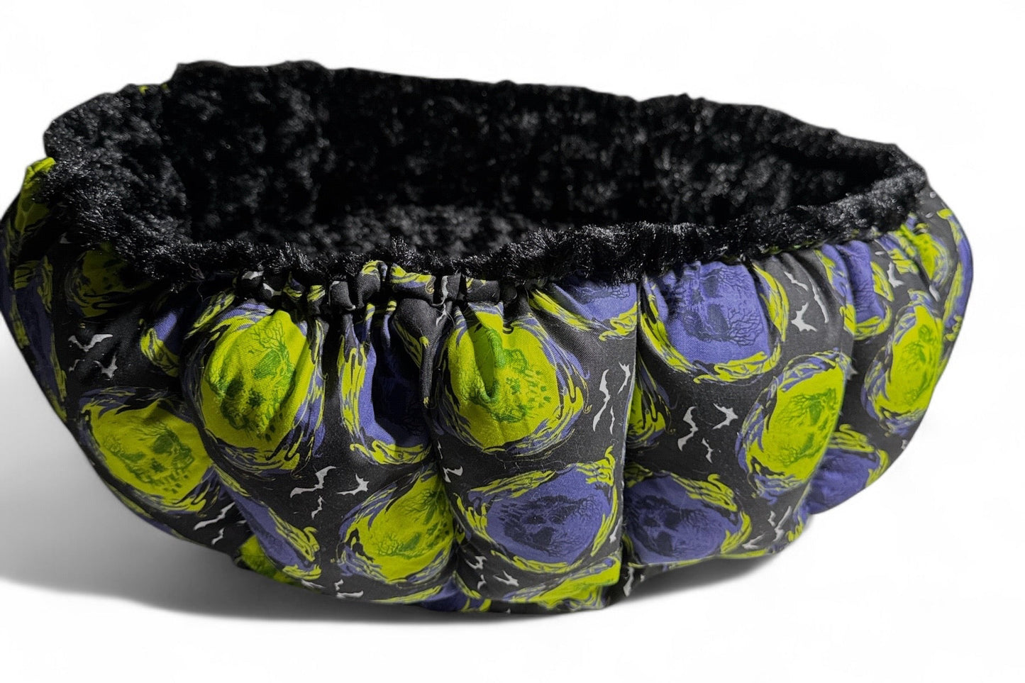 Haunted Skulls Nest Bed