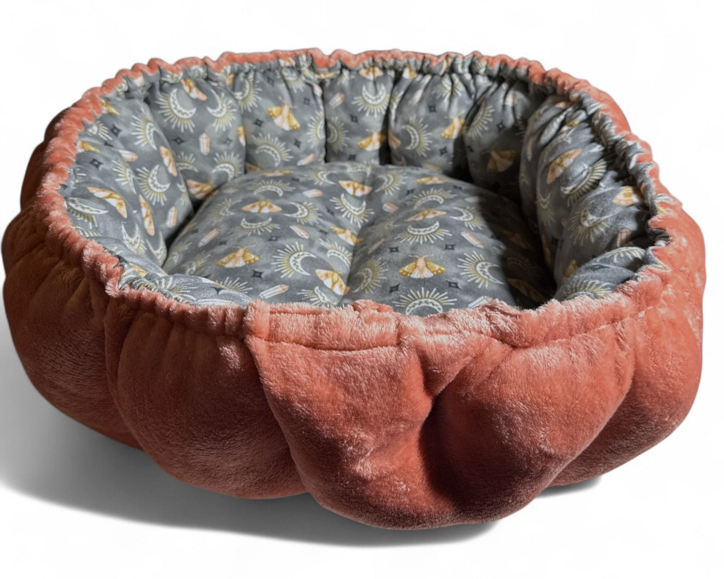 Moths & Crystals Nest Bed