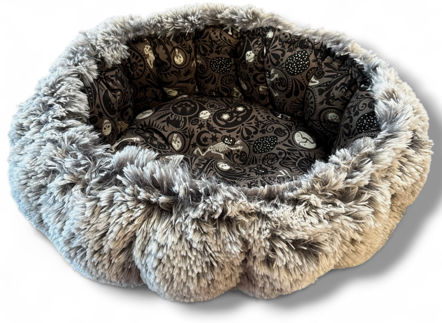 Midnight Muertos Nest Bed