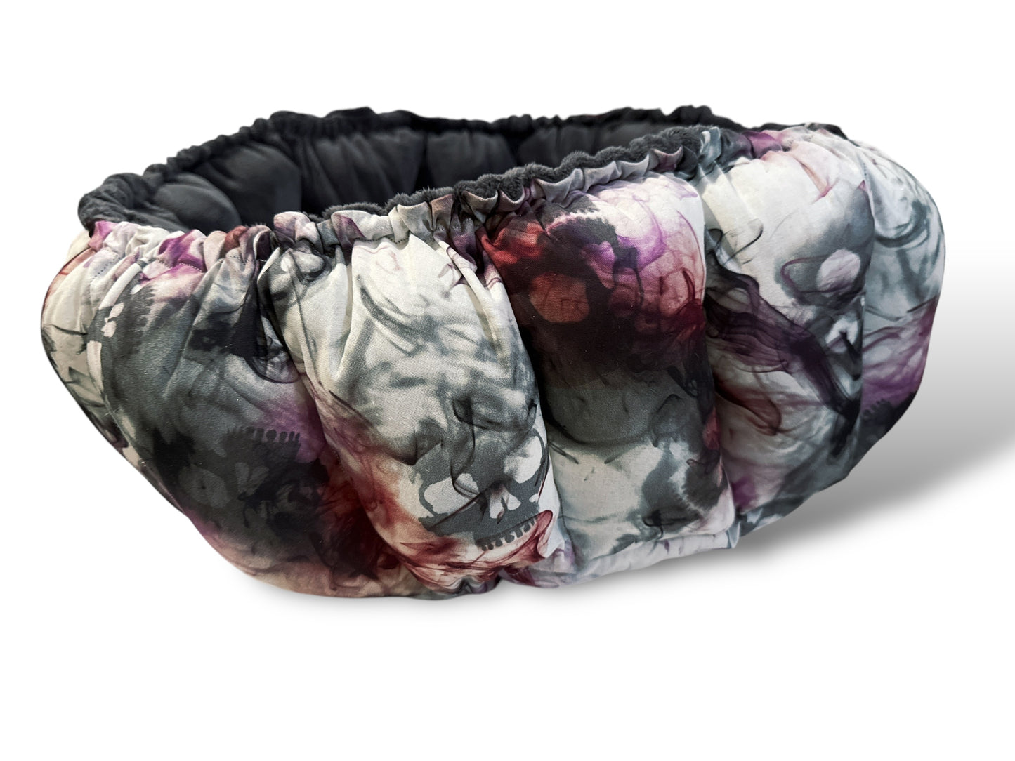 Smokey Skulls Nest Bed