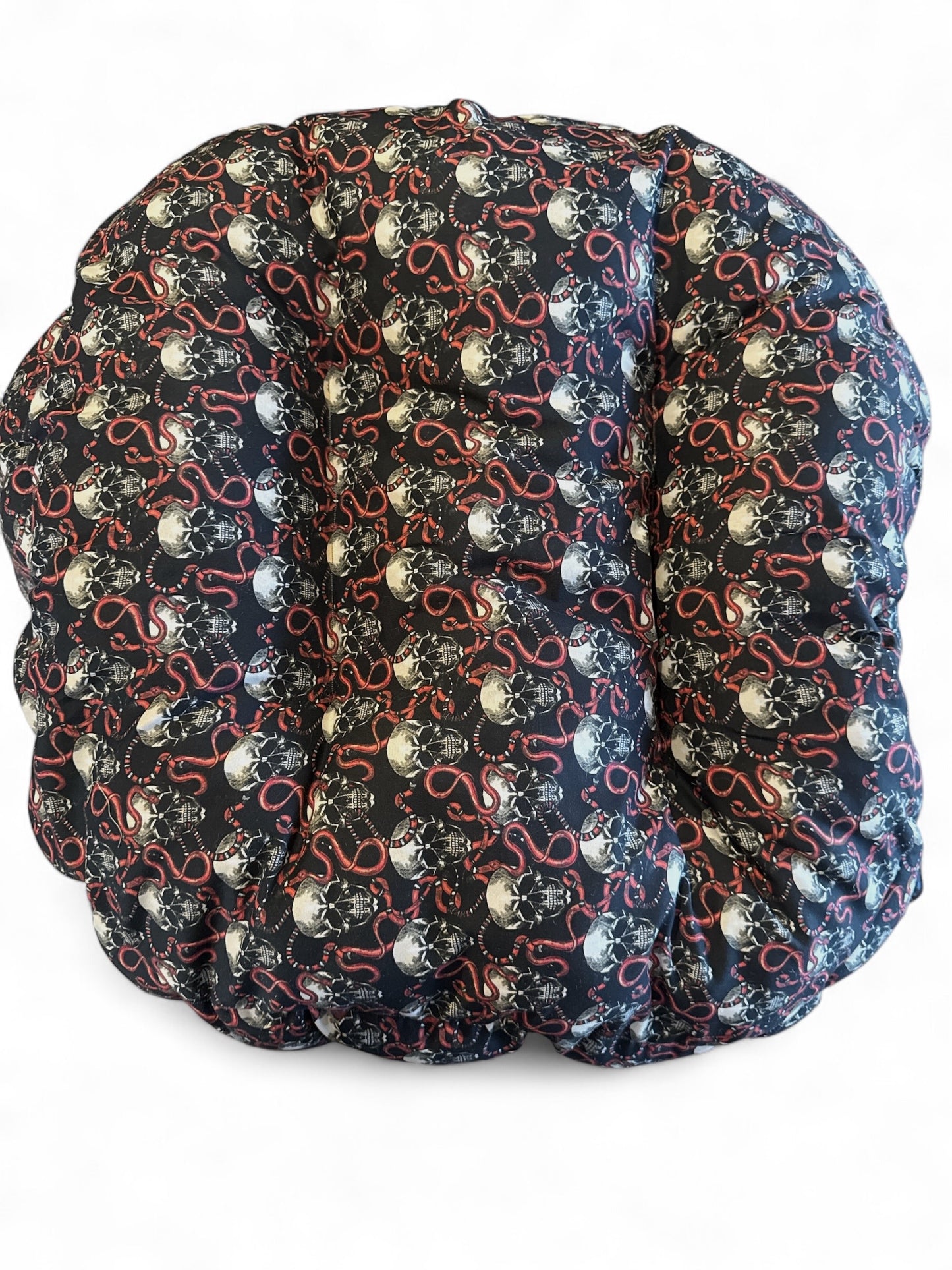 Snake Skulls Large Nest Bed