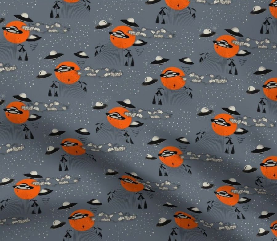 UFO Invasion! Nest Bed