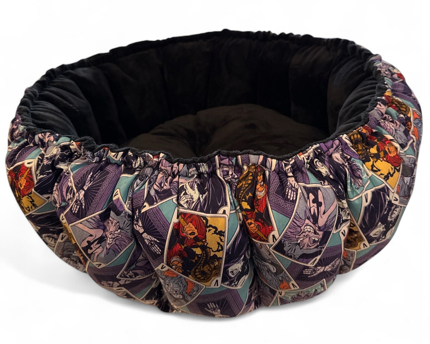 VILLAINS Nest Bed