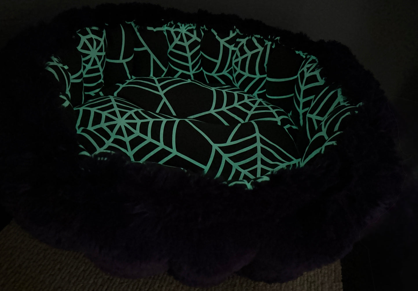 Web Glow Large Nest Bed