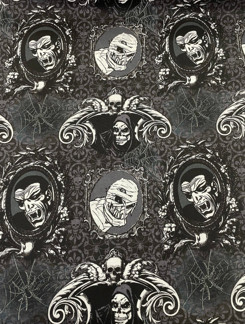 Scary Wicked Portraits Nest Bed
