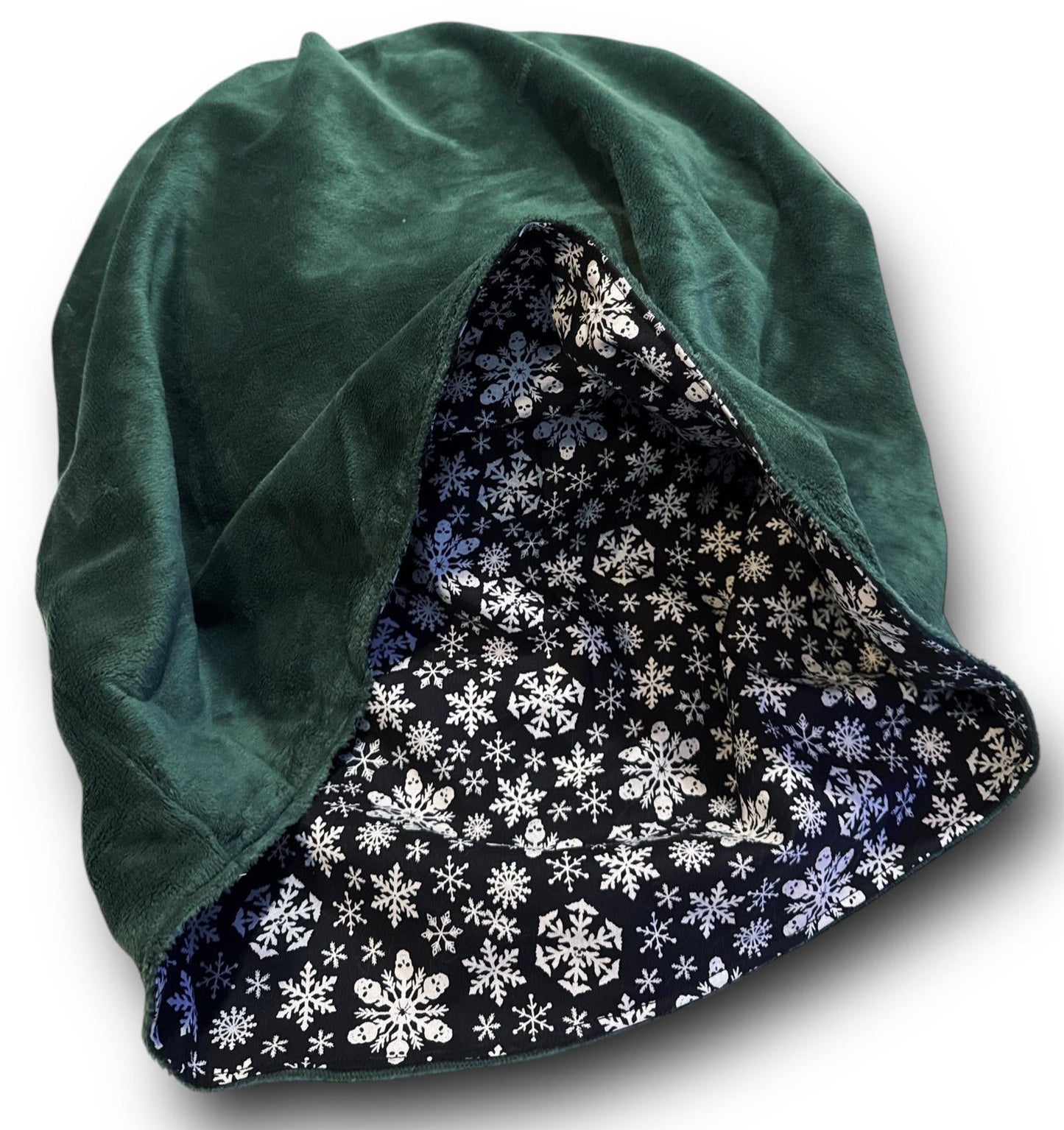 Skull Snowflakes Snuggle Sack Bed