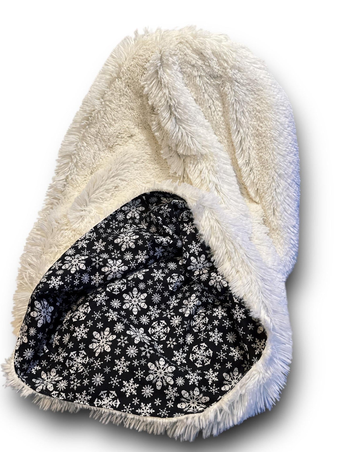 Skull Snowflakes Snuggle Sack Bed