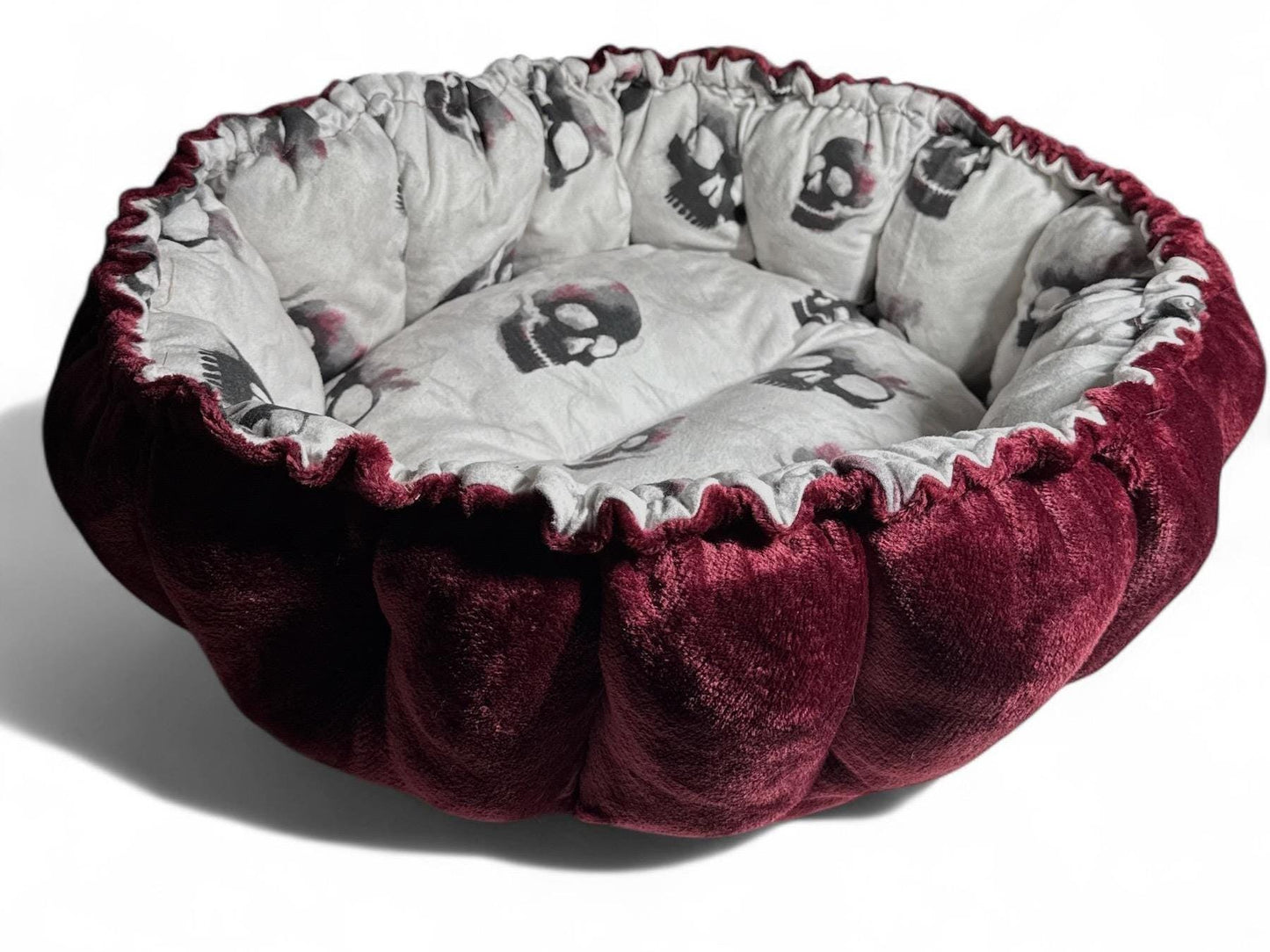 Faded Skulls Nest Bed