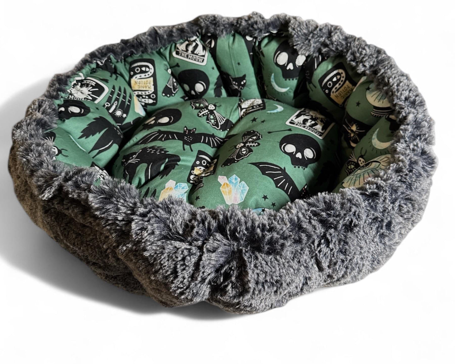 Eye of the Moon Nest Beds