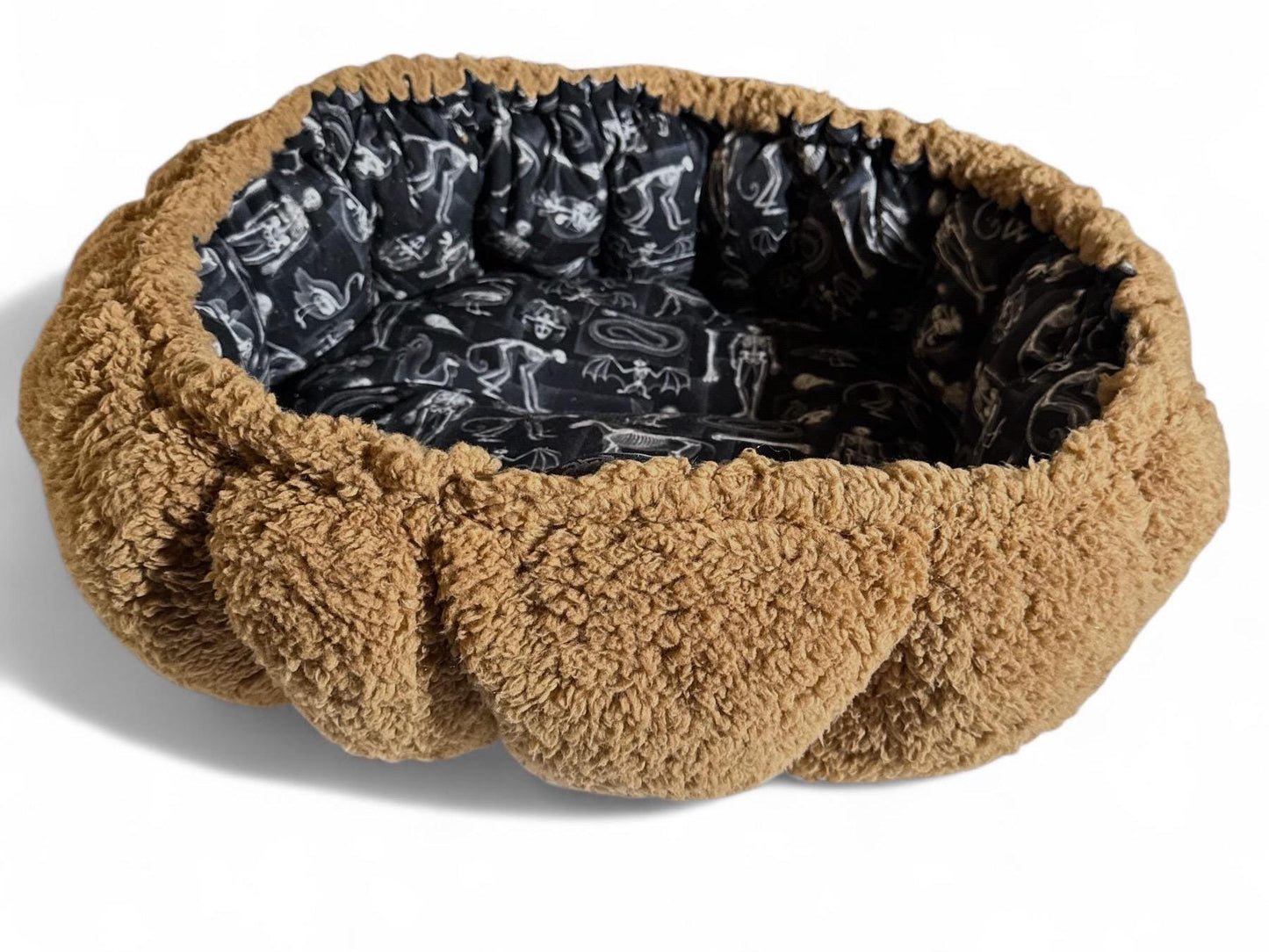 Skeletal Structures Nest Bed