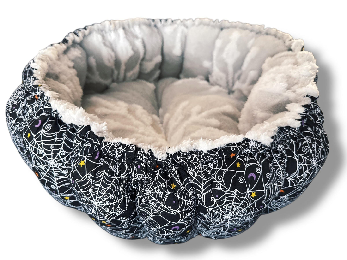Web Wonders Nest Bed