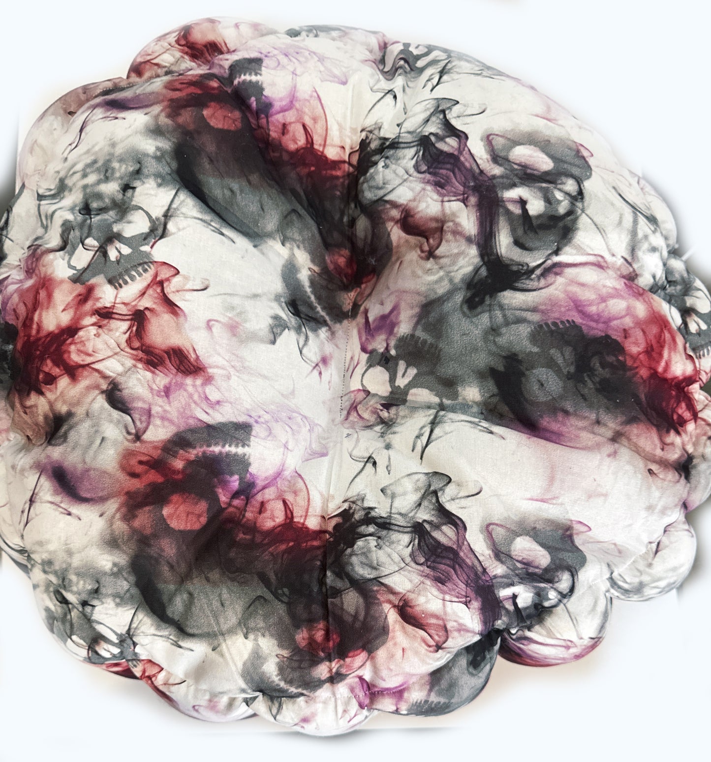 Smokey Skulls Nest Bed
