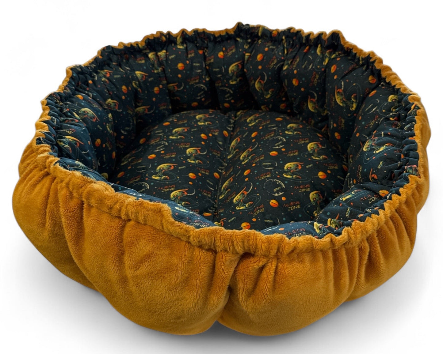 Aliens Zone Nest Bed