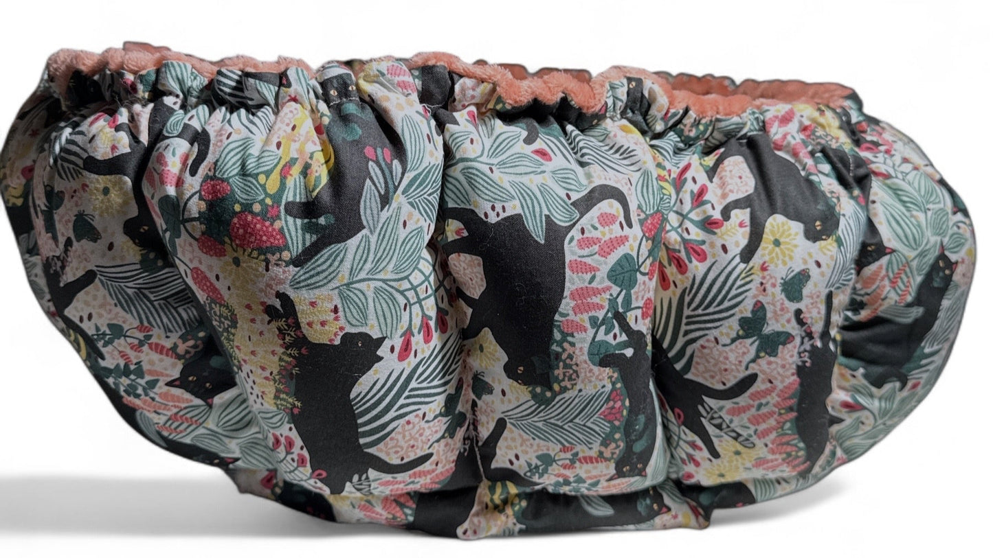 Black Cat Days Nest Bed