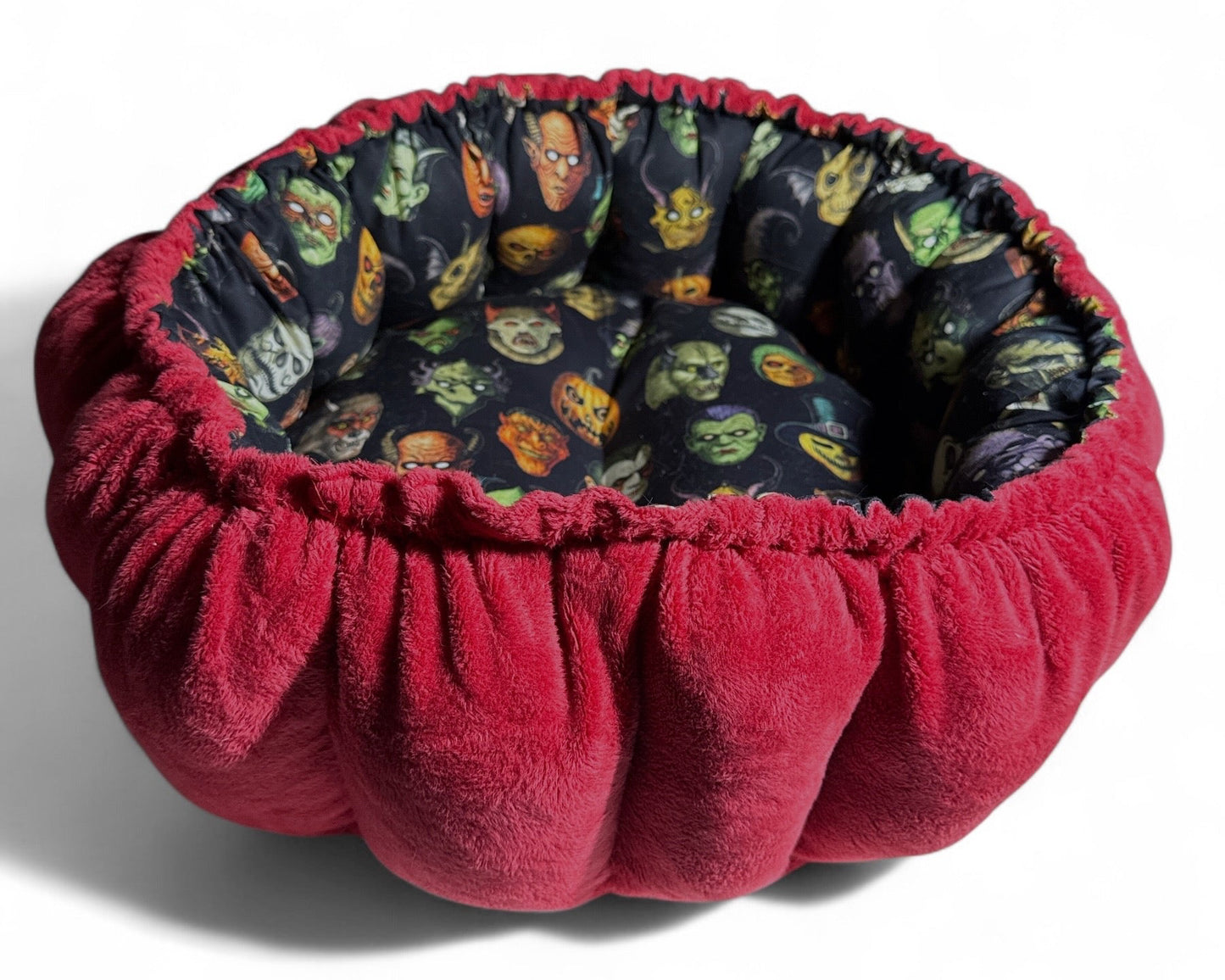 Creepsville Nest Bed