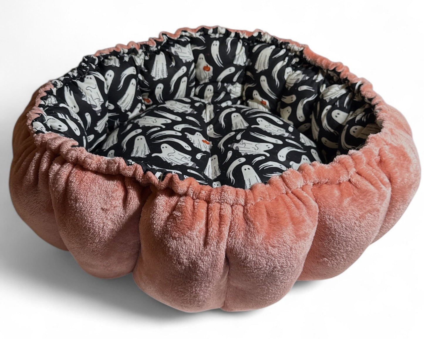 Boo! Ghosts Nest Bed