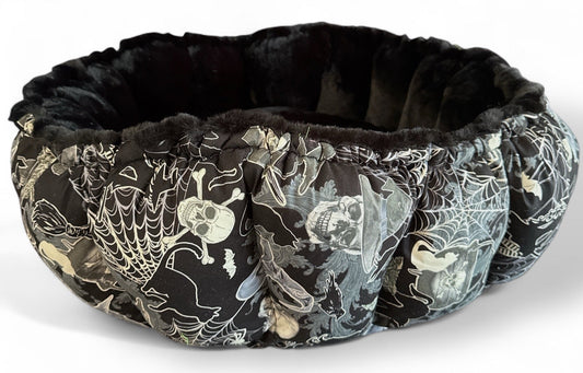 Halloween Spirit Large Nest Bed