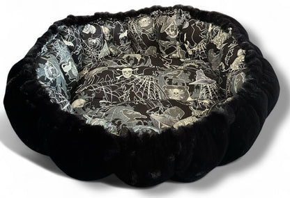 Halloween Spirit Large Nest Bed