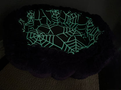 Web Glow LARGE Nest Bed