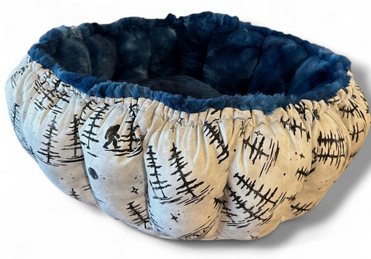 Mythicals  Run Amuck Nest Bed