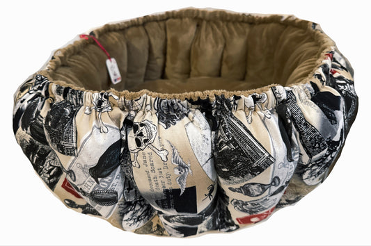 NEVERMORE Large Nest Bed