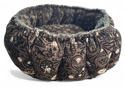 Midnight Muertos Large Nest Bed