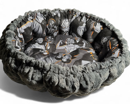 Scream Date Nest Bed