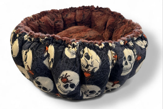 Spider Skulls Nest Bed