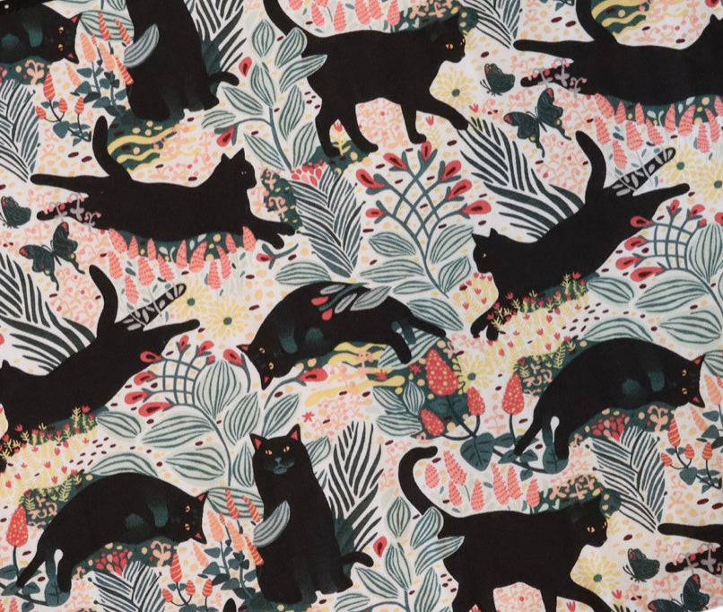 Black Cat Days Nest Bed