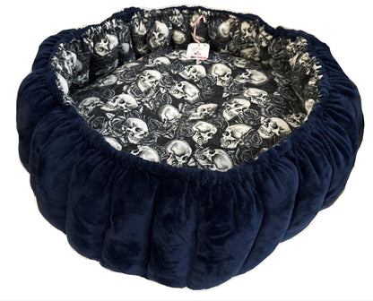 Skulls N Roses Large Nest Bed