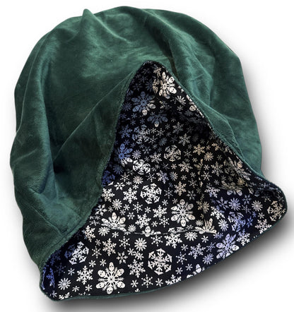 Skull Snowflakes Snuggle Sack Bed