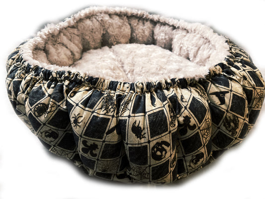 Spooky Diamonds Nest Bed